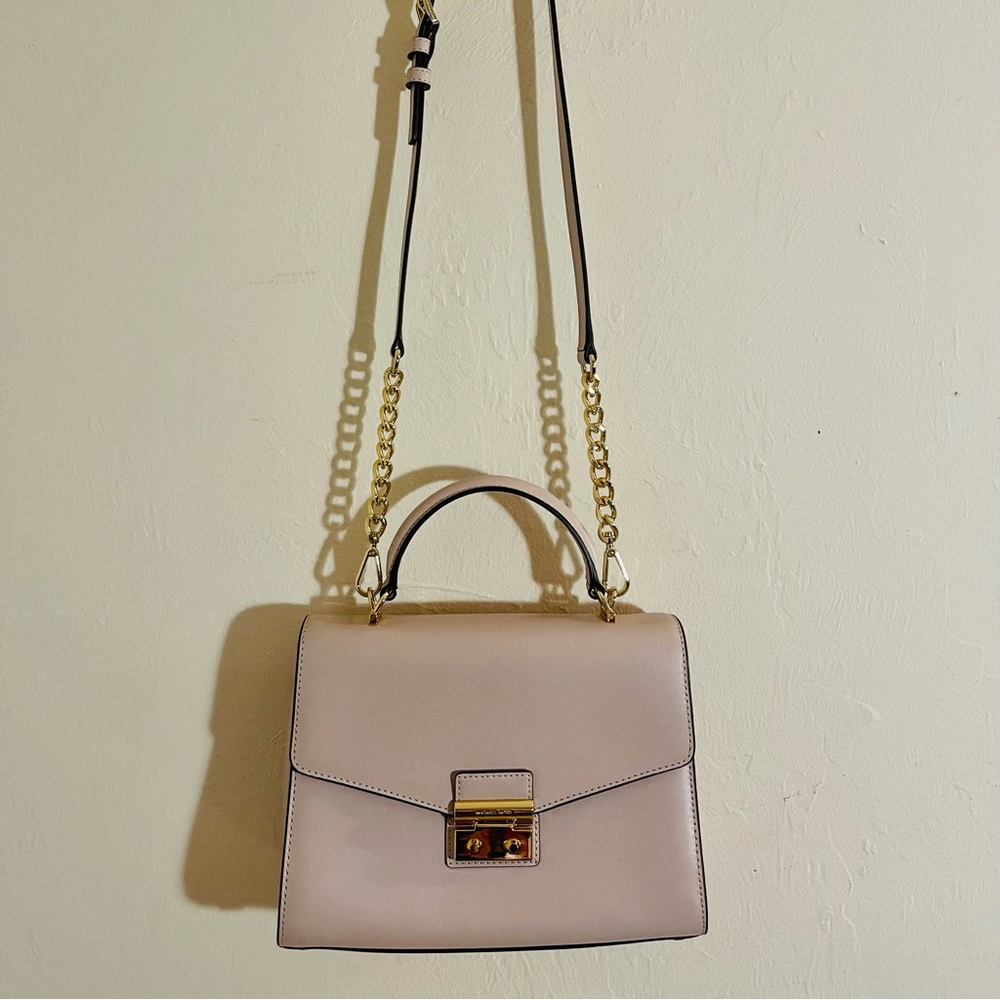 NWT Michael Kors Soft Pink Satchel/ Crossbody. Gorgeous - Picture 2 of 6
